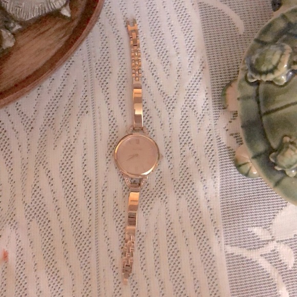 Round dial Caravelle New York rose gold wrist watch - Picture 2 of 5